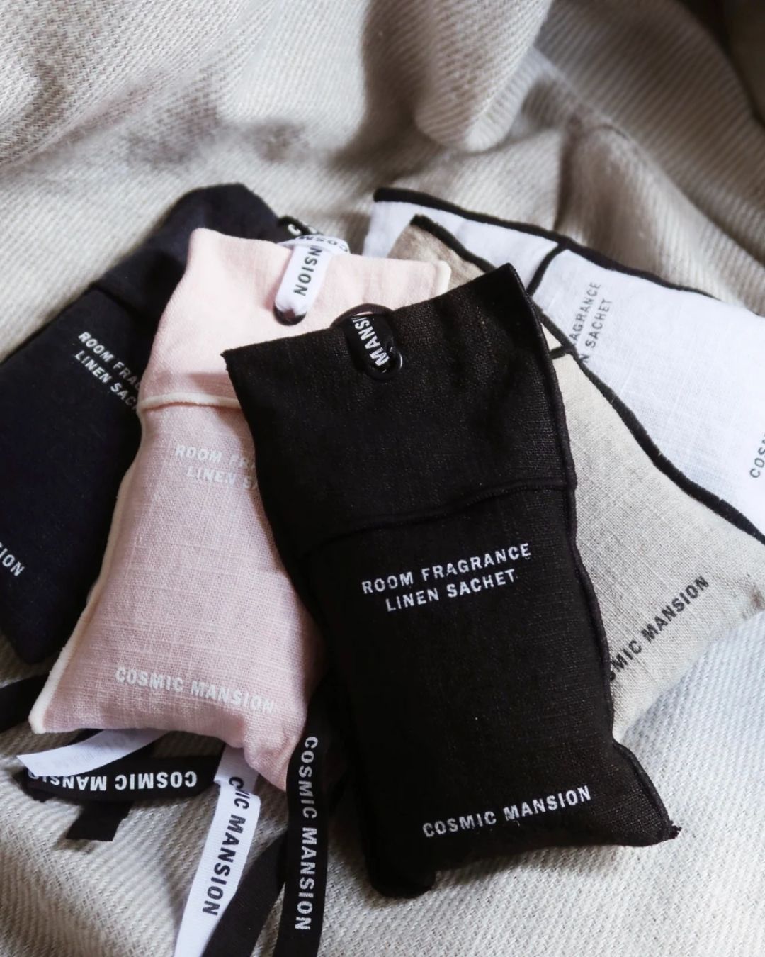 Cosmic Mansion Fragrance Linen Sachet (5 types)