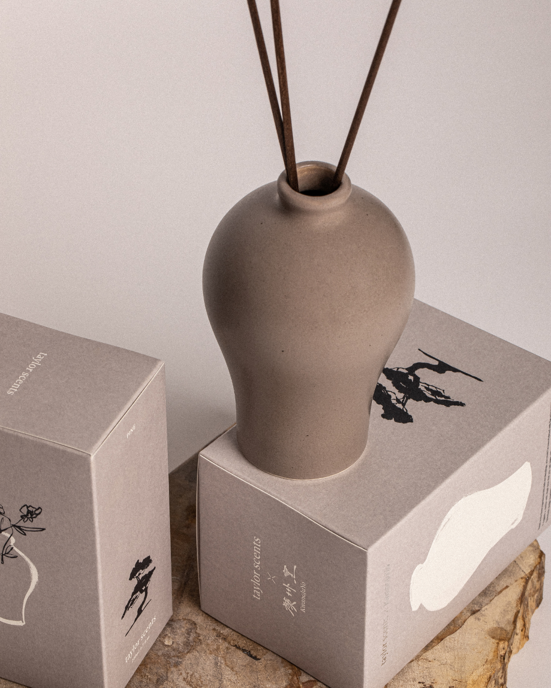 taylor scents x Kwangjuyo Maebyeong Diffuser (4 types)