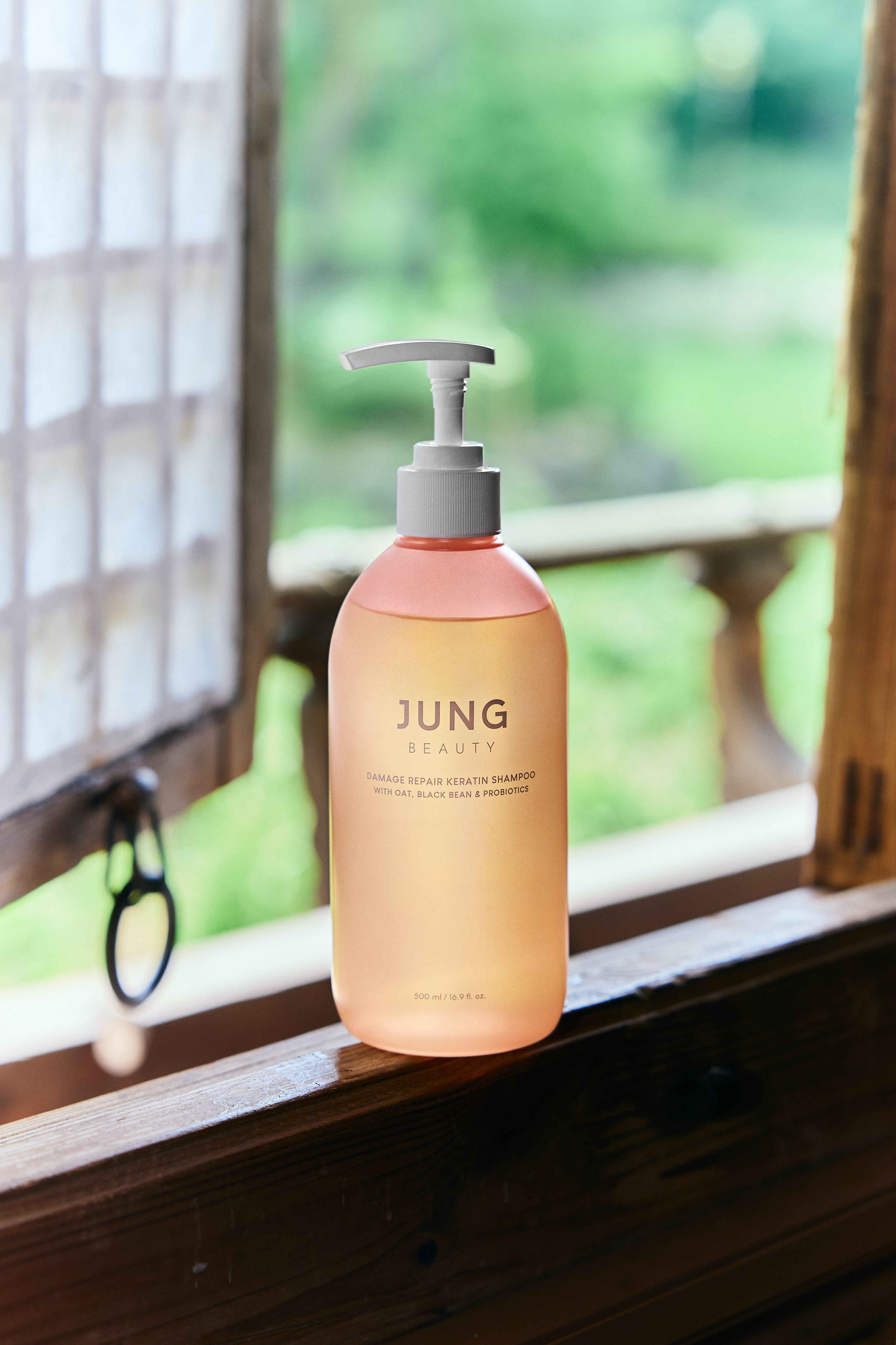 [HARPER'S BAZAAR] 10 Best Korean Shampoos For Glass Hair