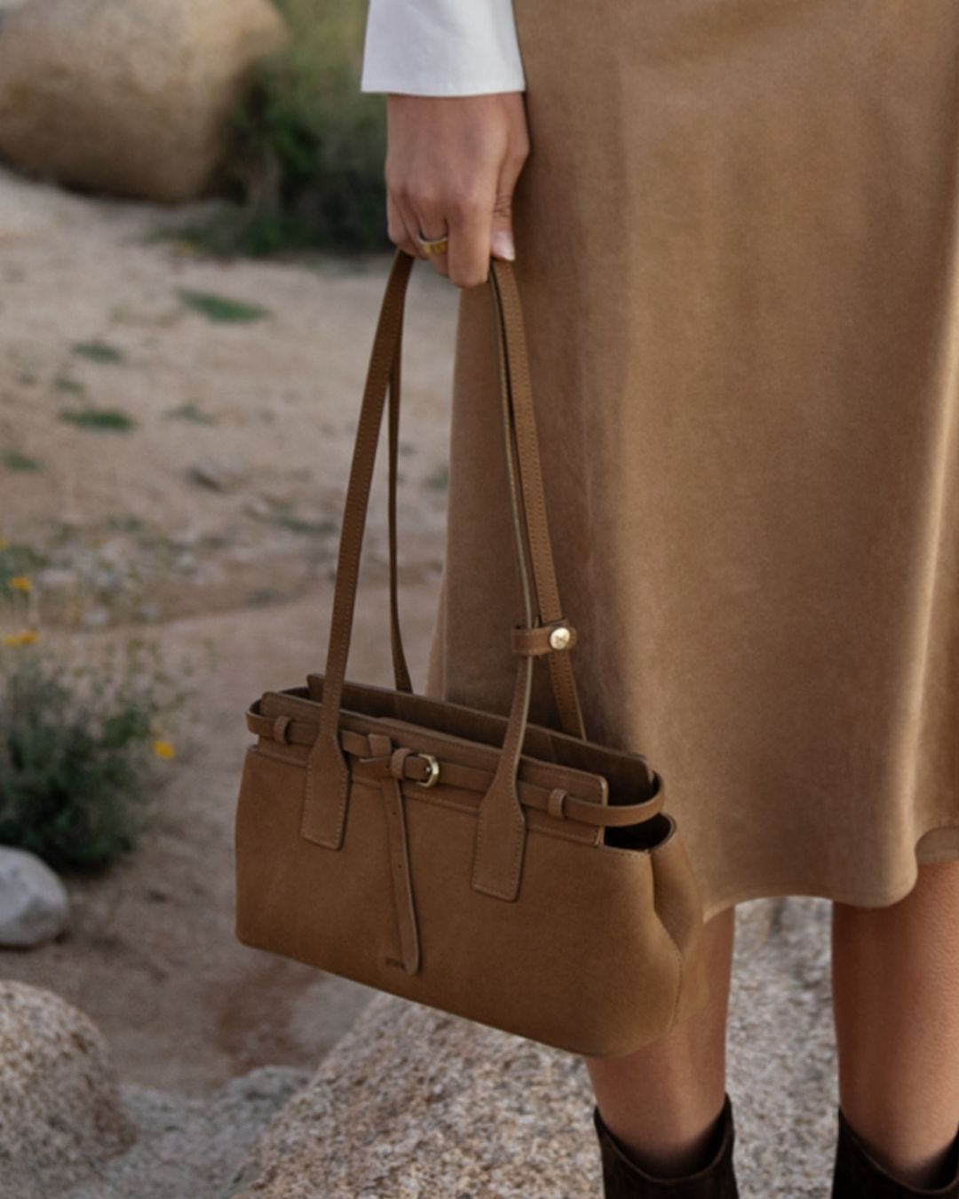 [PREORDER] FOLNUA Jour Bag (Dispatch Dates: 25-29 May)